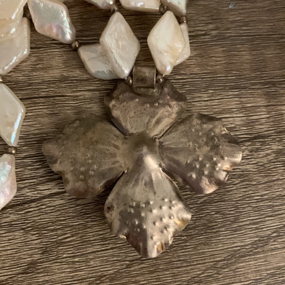 Pearl statement necklace - Picture 5 of 5